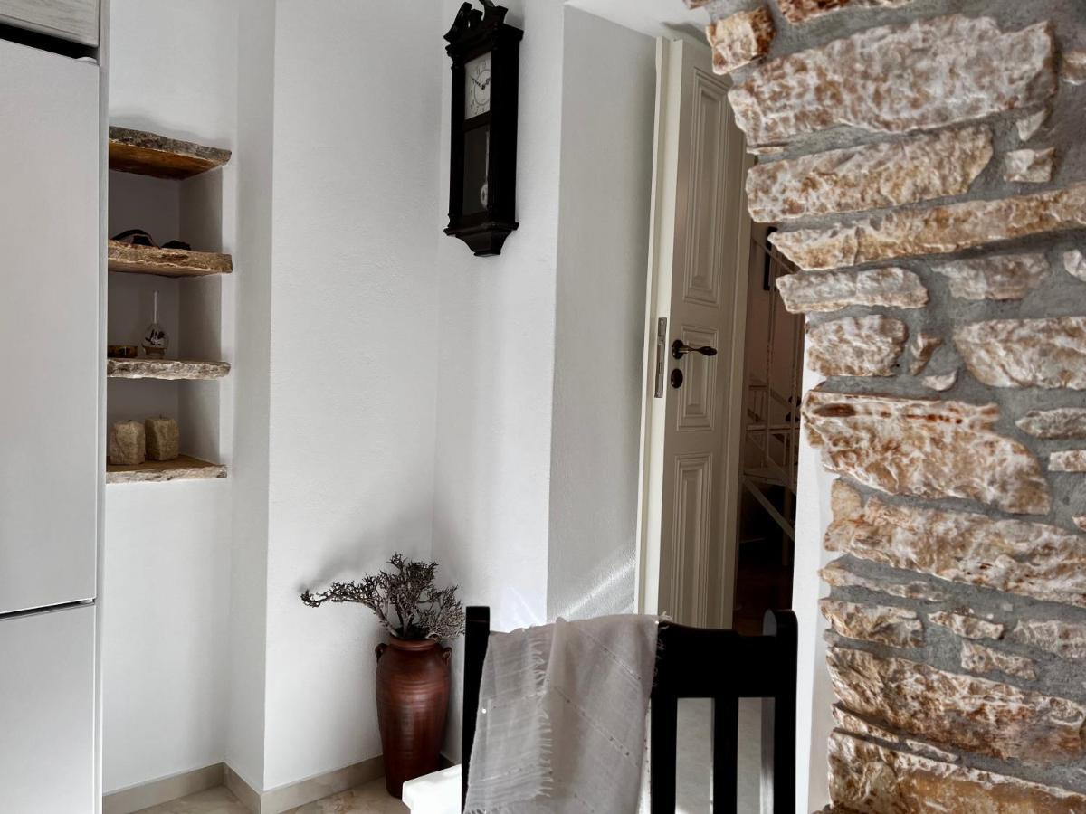 Petra Home Heritage And Hospitality Aperathos Luaran gambar